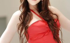 新闻里戴绿鱼头套男孩发声